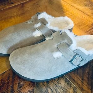 Birkenstock’s woman clogs